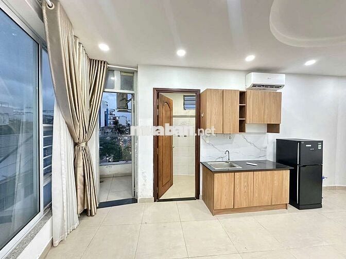 Căn Hộ Studio 45M2 Ban Công Full Nội Thất Đ.Nơ Trang Long.QBT
