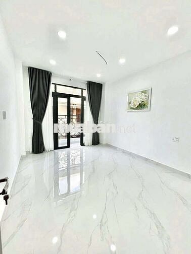 MT TRẦN KẾ XƯƠNG, PHÚ NHUẬN. DT 4×16, 4L, ST