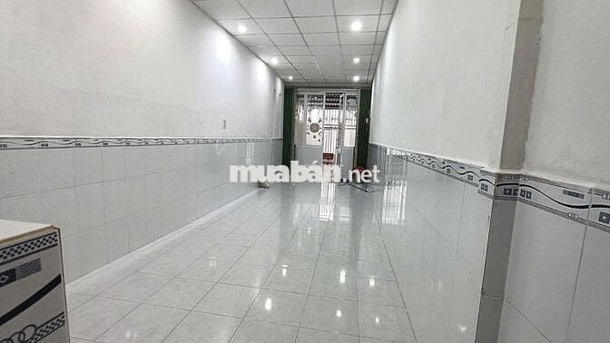 nhà 4 triệu 3 phòng ngủ gần trường Phan Ngọc Hiển