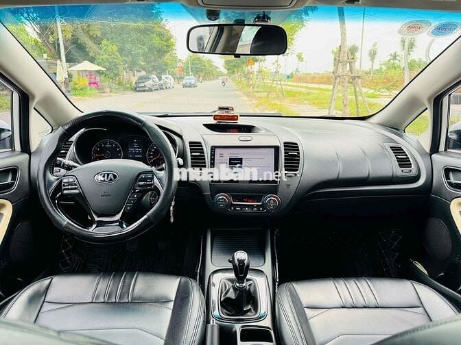 Kia Cerato 2016 1.6 MT