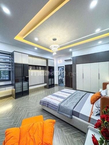 BẤN NHÀ 2 LẦU GẦN BỆNH VIỆN HOÀNG MỸ BÌNH DƯƠNG