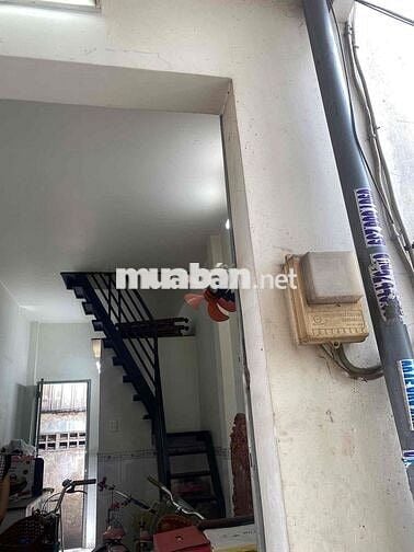 nhà sổ hồng riêng sử dụng 30m2 giá hơn 1tỷ ngay bến xe miền tây