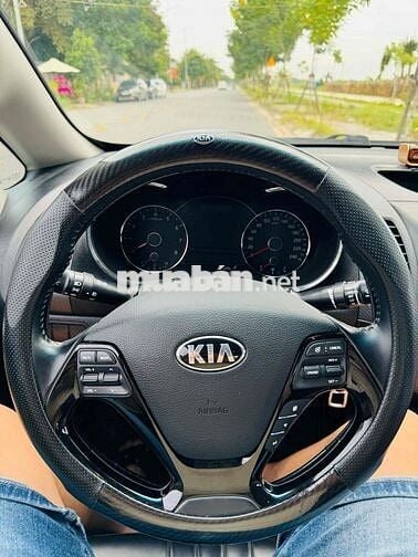 Kia Cerato 2016 1.6 MT