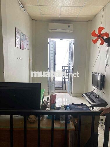 nhà sổ hồng riêng sử dụng 30m2 giá hơn 1tỷ ngay bến xe miền tây