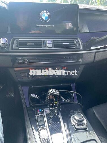 BMW 5 Series 2013 520i  cần bán