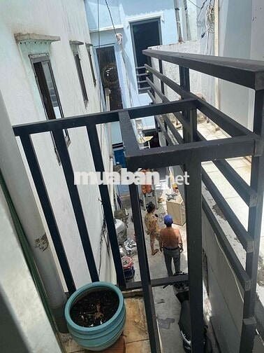 nhà sổ hồng riêng sử dụng 30m2 giá hơn 1tỷ ngay bến xe miền tây