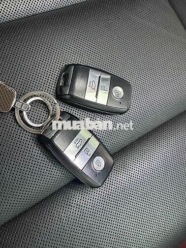 Kia Cerato 2014 1.6 AT Hatchback