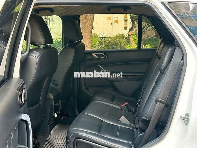 Chính chủ bán Ford Everest 2019 Titanium 2.0L 4x2