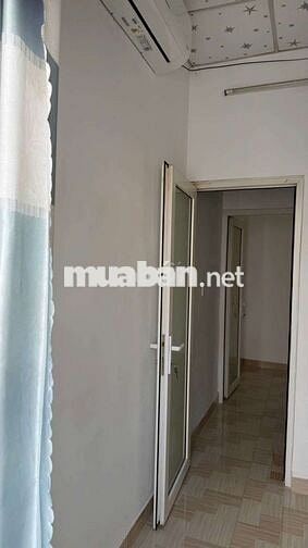 Nhã 1 Trệt, 1lầu, DT : 3.5mx7m=24m2. Sát MT Tô Ngọc Vân, ngay cây xăng