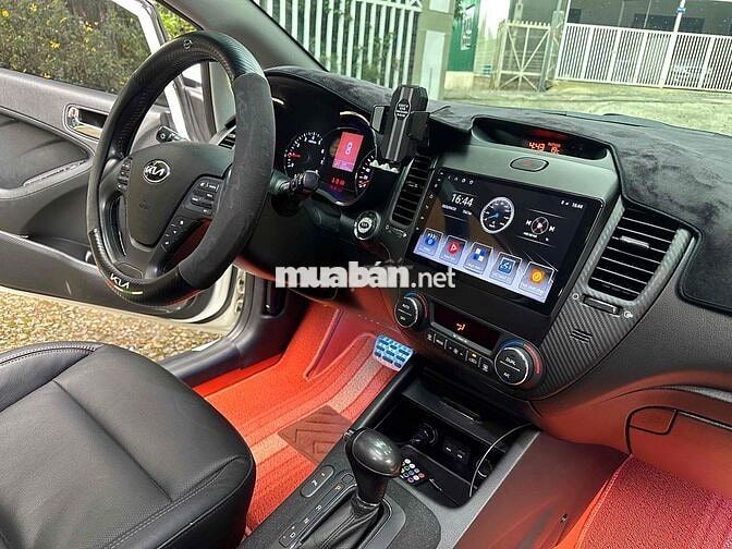 Kia Cerato 2014 1.6 AT Hatchback