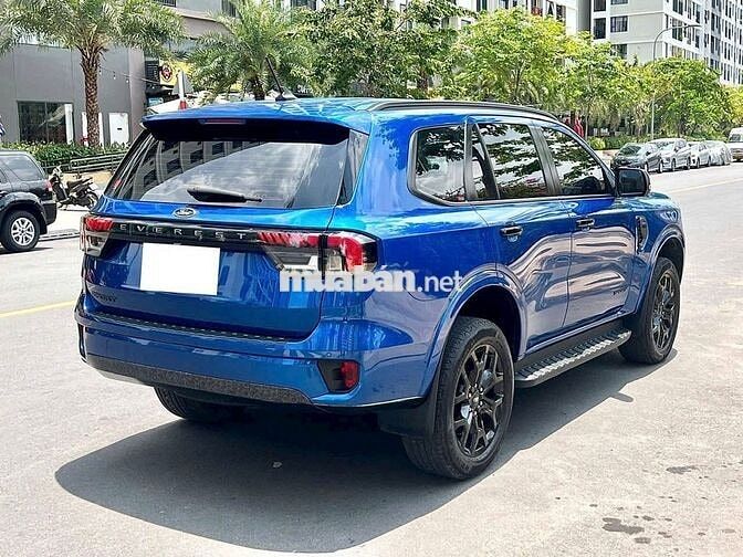 Everest 2023 Sport 4x2 - 59000 km - Xanh Cực Hiếm.