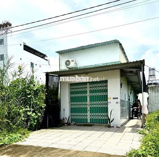 Cô Hằng nhờ bán dãy trọ ở An TịnhTrảng Bàng.DT219m2, giá 880TR SHR.