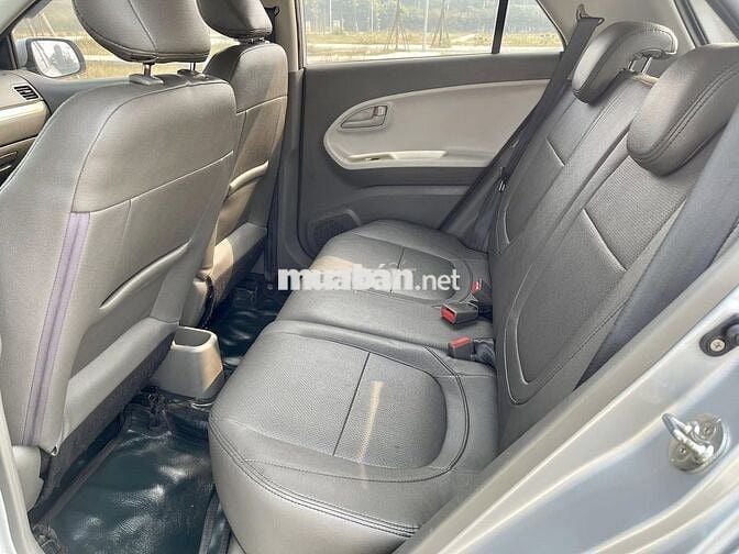 Cần bán Kia Morning 2019 số sàn màu bạc
