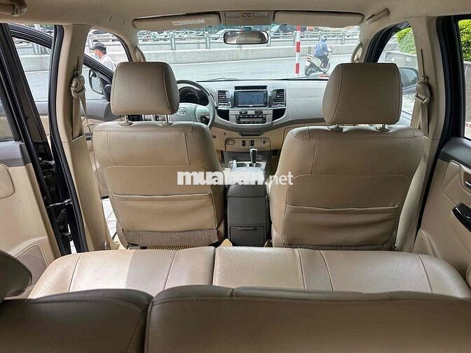 Toyota Fortuner 2013 2.7V 4x2 AT - 130000 km