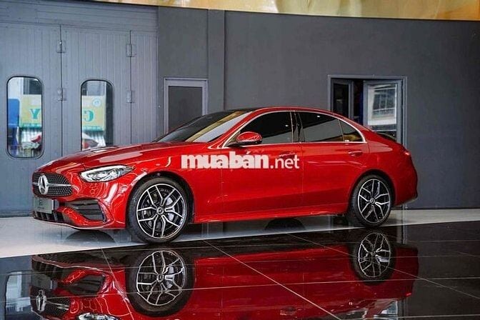 Mercedes Benz C Class 2022 C300 AMG - 22000 km