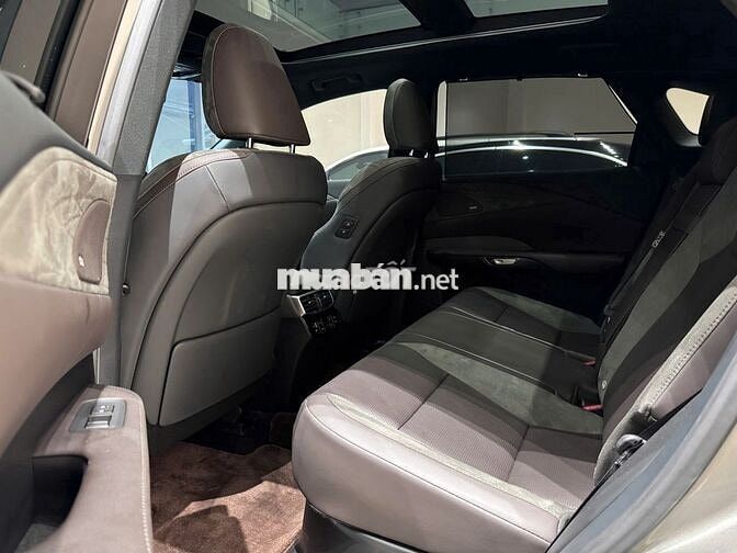 Lexus RX 2024 350 Luxury - 3900 km