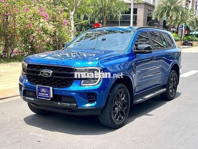 Everest 2023 Sport 4x2 - 59000 km - Xanh Cực Hiếm.