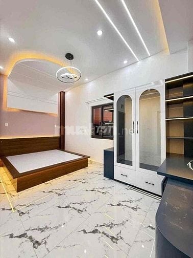 BÁN NHANH NHÀ 2 LẦU GẦN BỆNH VIỆN HOÀNG MỸ BINH DƯƠNG