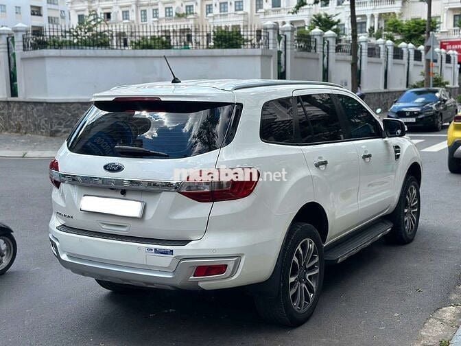 Chính chủ bán Ford Everest 2019 Titanium 2.0L 4x2