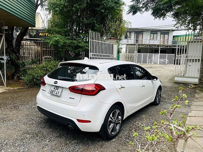 Kia Cerato 2014 1.6 AT Hatchback