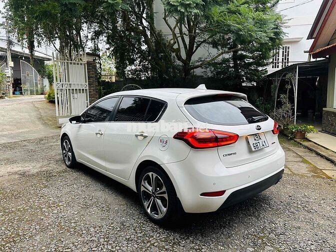 Kia Cerato 2014 1.6 AT Hatchback