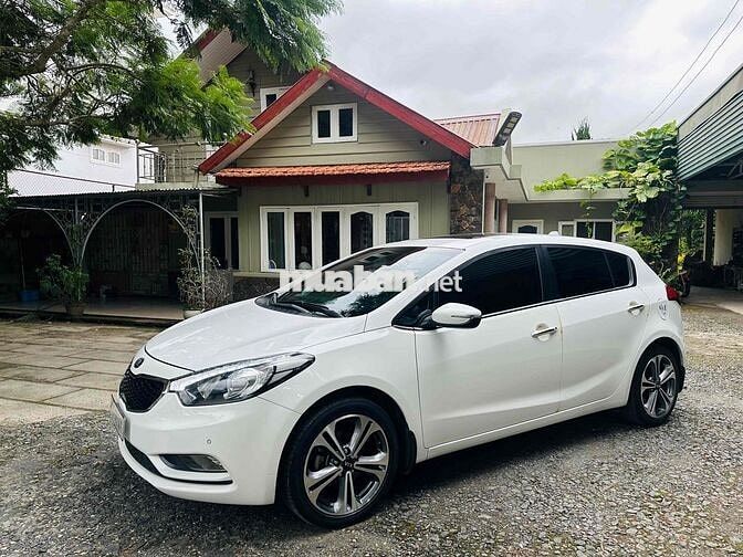 Kia Cerato 2014 1.6 AT Hatchback