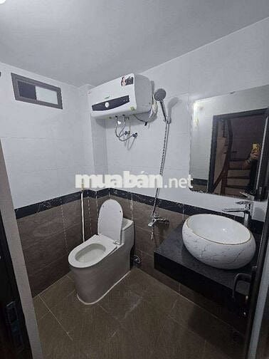 Nhà đẹp hiếm Trung Phụng- Xã Đàn. 28m 3 tầng hơn 5.* tỷ