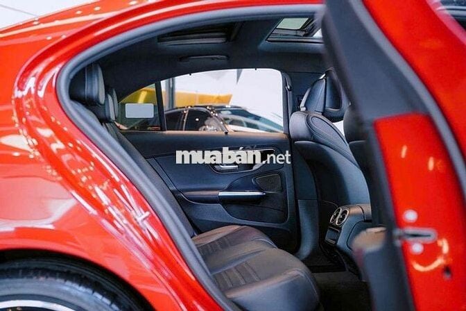 Mercedes Benz C Class 2022 C300 AMG - 22000 km