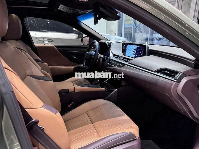 Lexus ES 2021 250 - 29000 km