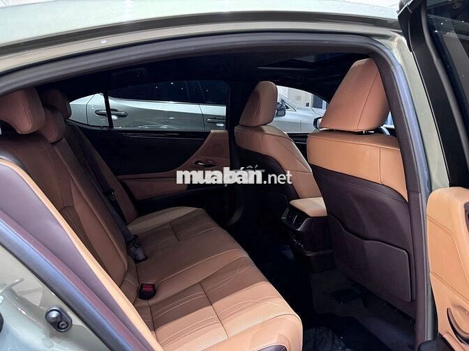 Lexus ES 2021 250 - 29000 km