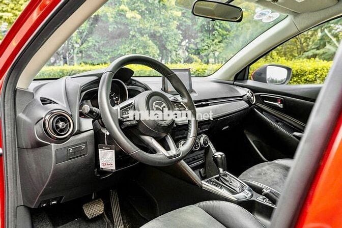Mazda 2 Luxury 2019 - xe gia đình, giữ rất kỹ