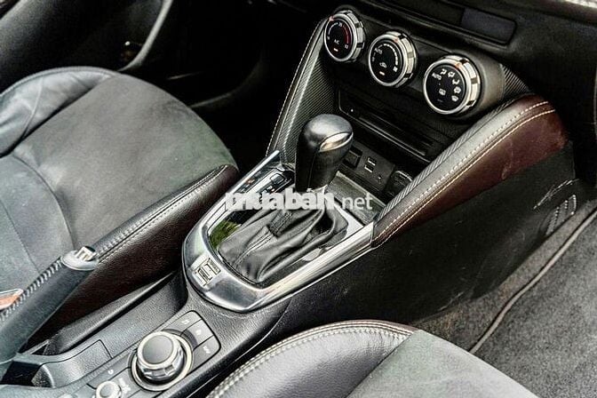 Mazda 2 Luxury 2019 - xe gia đình, giữ rất kỹ