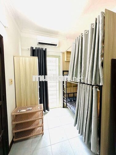 Phòng KTX đầy đủ tiện nghi đường Cộng Hoà chỉ 1.6tr bao phí