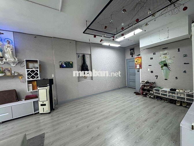 Căn hộ chung cư,diện tích 129m2,3 phòng ngủ,số 9 nguyên huu thọ