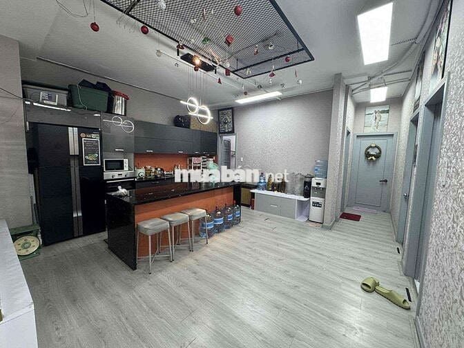 Căn hộ chung cư,diện tích 129m2,3 phòng ngủ,số 9 nguyên huu thọ