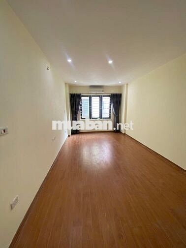 Việt Hưng - Nguyên Căn 35m2× 5 Tầng - Full Đồ