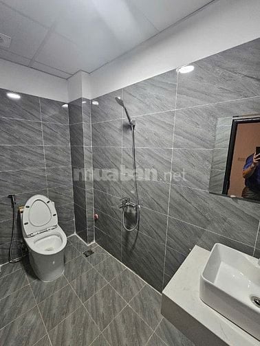 Cho thuê nhà riêng Gần Phố chùa Quỳnh ( Tân Lập). 30m x 5T gồm 3 ngủ