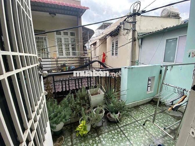 🎁Cho thuê 1351/ Phan Văn Trị P10 Gò Vấp 4❌11m 2pn 2wc gần city Land