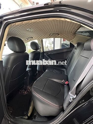 Kia Cerato 1.6 MT 2010