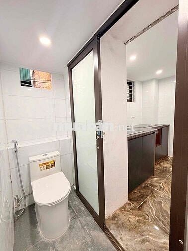CẦN BÁN NHÀ TẬP THỂ TẦNG 2 NGÕ 4 PHƯƠNG MAI