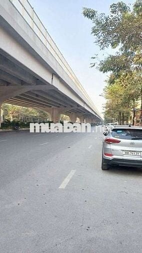 BÁN NHÀ PHẠM VĂN ĐỒNG NGOẠI GIAO ĐOÀN. VỊ TRÍ ĐẸP GẦN PHỐ. 7 tỷ BÁN NHÀ PHẠM VĂN ĐỒNG NGOẠI GIAO ĐOÀN. VỊ TRÍ ĐẸP GẦN PHỐ. 7 tỷ