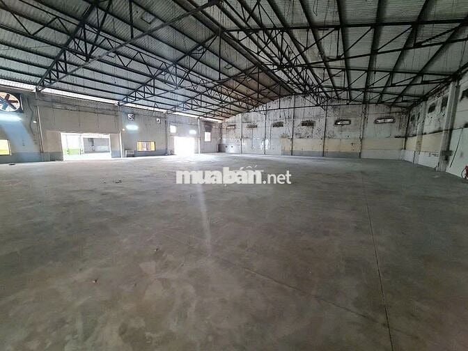 Cho thuê kho xưởng 1.850m² mặt tiền Tỉnh lộ 10, Bình Tân, Giá 160tr/TH