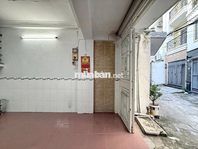 HOÀNG HOA THÁM , BÌNH THẠNH - 34m2 (3.7 x 9 x 3 TẦNG) - 4PN - 5.xx T.ỷ