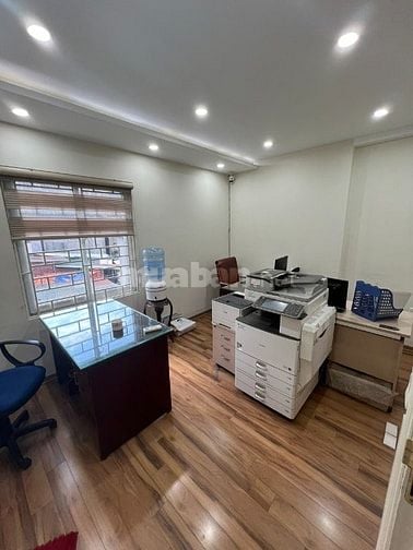 CHO THUÊ 3 TẦNG NHÀ MẶT TIỀN VƯỜN HOA TRẦN QUANG DIỆU, ĐỐNG ĐA, HÀ NỘI