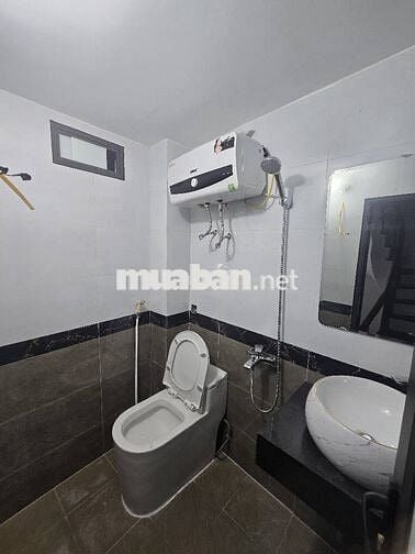 Nhà Đẹp Lĩnh Nam – Nhỉnh 6 Tỷ, 30m x 5 Tầng, Phân Lô
