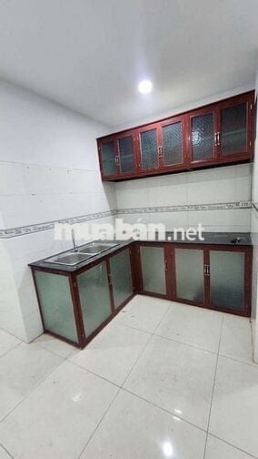 Cho thuê nhà mới sát MT Hiệp Bình. Chỉ 6,5tr vào ở ngay. Có ban công