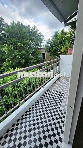 Cho thuê nhà mới sát MT Hiệp Bình. Chỉ 6,5tr vào ở ngay. Có ban công
