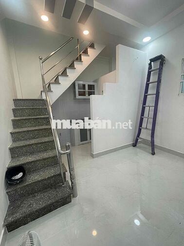 Bán nhà giá rẻ f15xQ8 ngay chùa Pháp Bửu.chợ Vạn Nguyên
