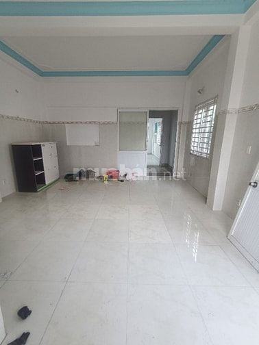 CHO THUÊ NHÀ 2 TẦNG HẺM TẢI ĐƯỜNG 138 P TÂN PHÚ. QUẬN 9