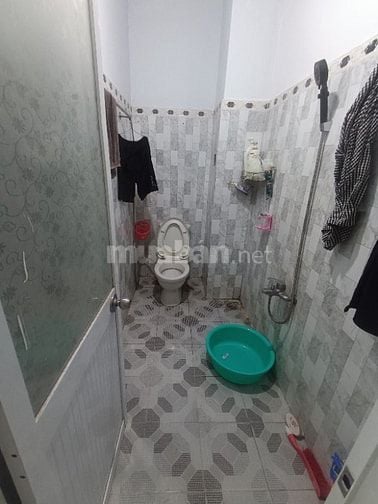 CHO THUÊ NHÀ 2 TẦNG HẺM TẢI ĐƯỜNG 138 P TÂN PHÚ. QUẬN 9